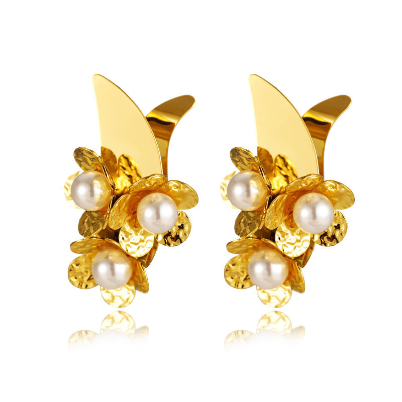 Flower Pearl Stud Earrings